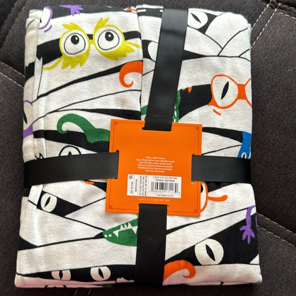 Halloween WOMENS 2 Piece Glow-in-the-Dark Pajama Set Medium - Picture 2 of 3